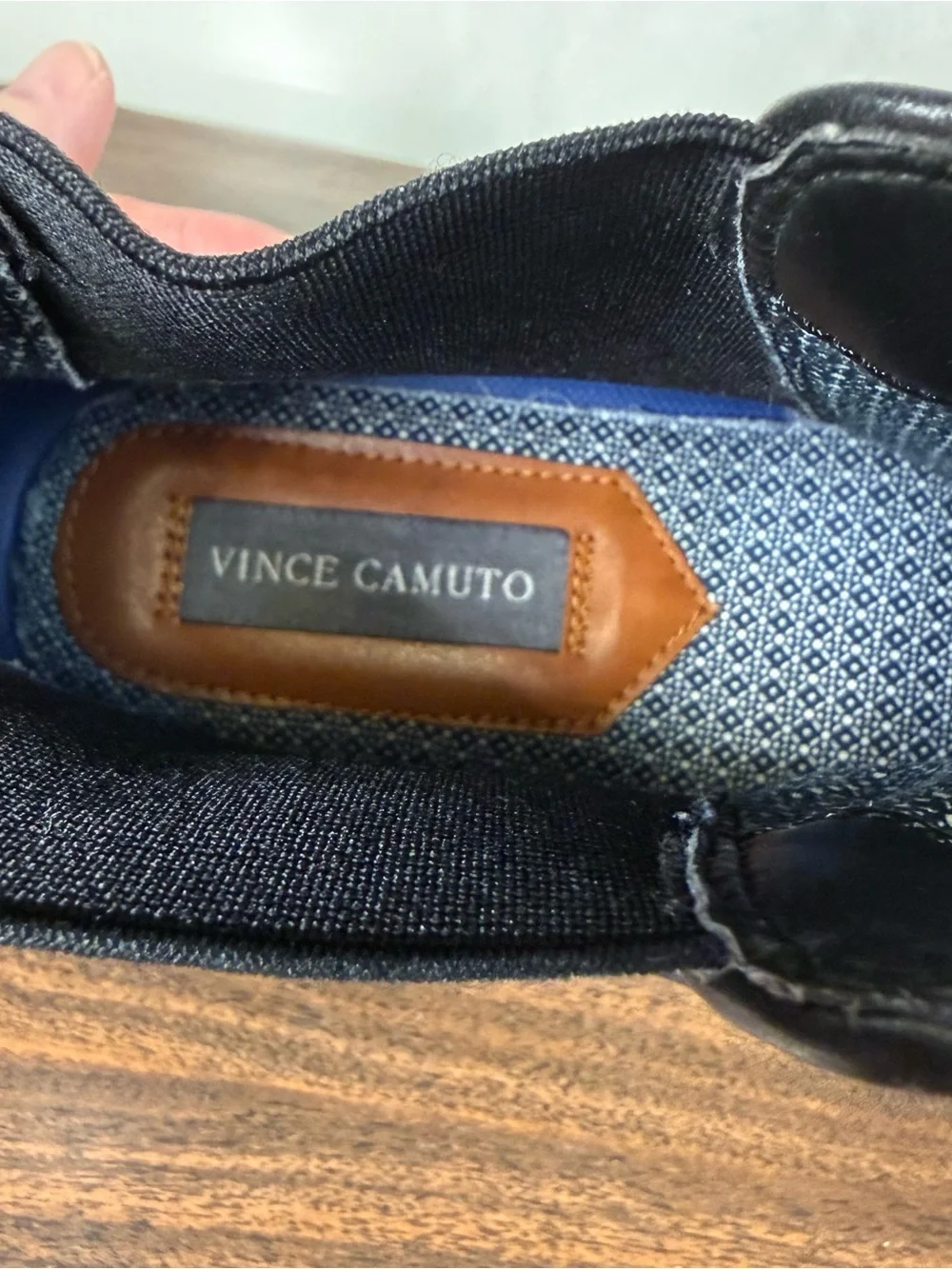 Vince Camuto Laken Lug Black Leather Chelsea Boots Mens 11 Pull On EUC